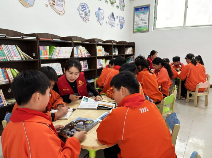 閱讀伴成長  書香潤心靈